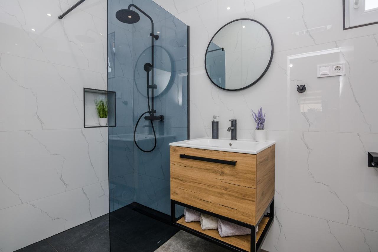 Lovely Apartment M&K In Peaceful Area - زادار المظهر الخارجي الصورة