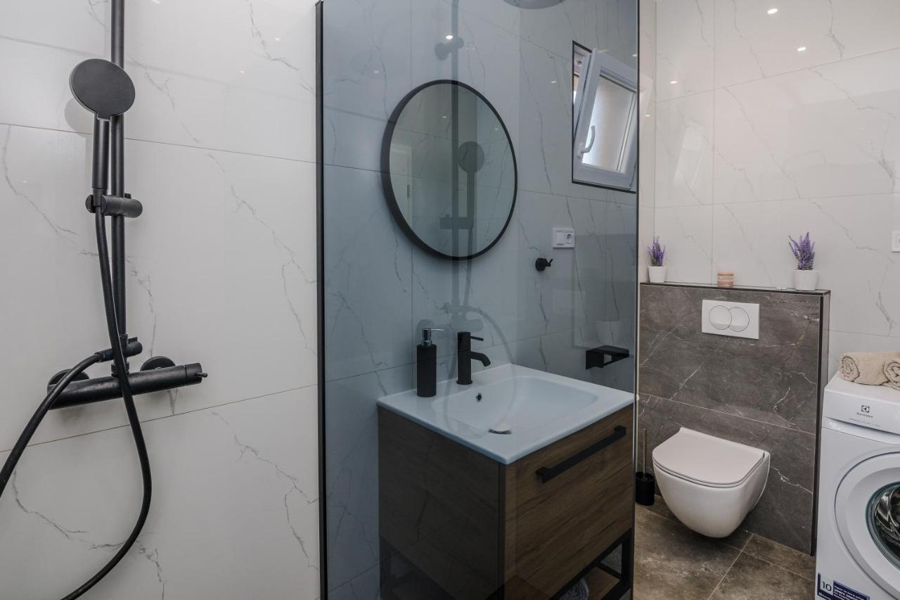 Lovely Apartment M&K In Peaceful Area - زادار المظهر الخارجي الصورة