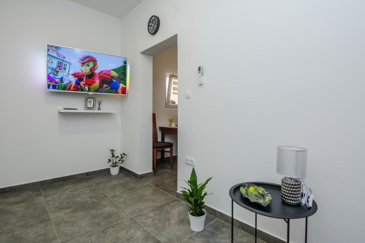 Lovely Apartment M&K In Peaceful Area - زادار المظهر الخارجي الصورة