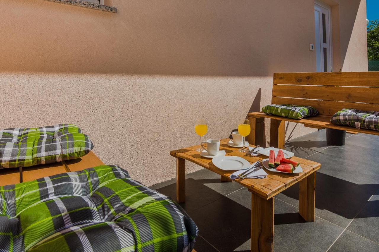 Lovely Apartment M&K In Peaceful Area - زادار المظهر الخارجي الصورة