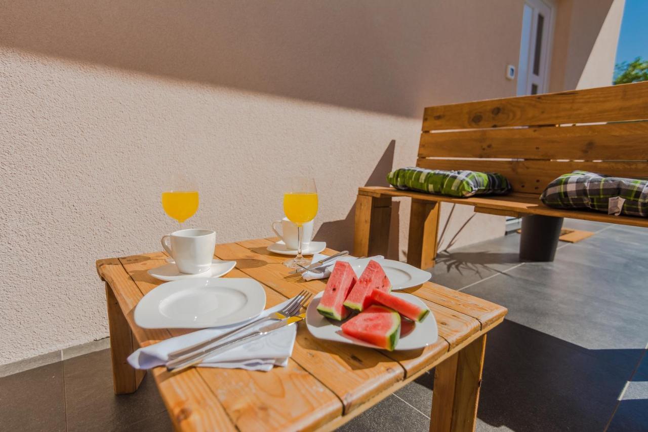 Lovely Apartment M&K In Peaceful Area - زادار المظهر الخارجي الصورة